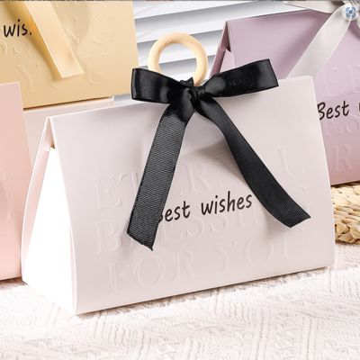 Logo yang disesuaikan kotak lipat unik parfum mewah kemasan keras untuk parfum kosmetik pakaian dan perhiasan
