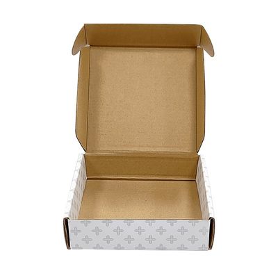CMYK/PANTONE Printing UV Coating White Shipping Mailer Box untuk kemasan ramah lingkungan
