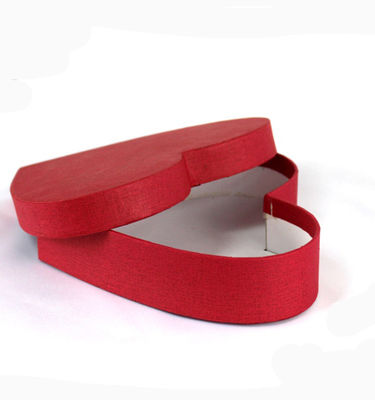 Kotak hadiah berbentuk hati kertas berwarna yang dapat disesuaikan dengan finishing yang dilapisi