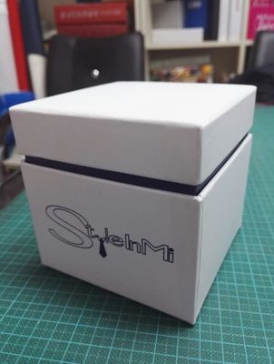 Ukuran Custom Daur Ulang Kotak Self-Erecting LED Light Watch Box Pembungkusan Hadiah