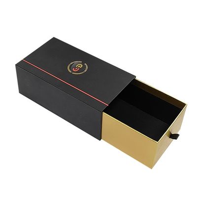 Kotak kemasan karton dengan permukaan foil