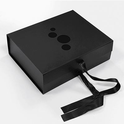 157g Art Paper Magnetic Packaging Box 2mm Cardboard Magnetic Gift Boxes dengan Ribbon