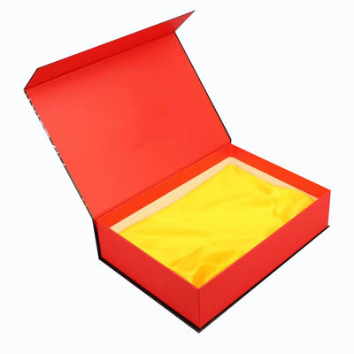 Set hadiah kotak magnetik merah untuk kemasan mewah akhir