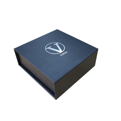 Lain-lain Desain Custom Matte Hitam Kertas Kekuatan Kardus Kemasan Hadiah Kotak Magnetik dengan Inserts busa