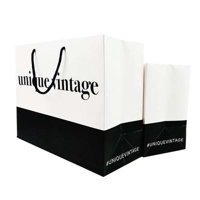 Logo Custom Pakaian Belanja Hadiah Perhiasan Kemasan Kantong Kertas Dengan Stempel Emas Finish