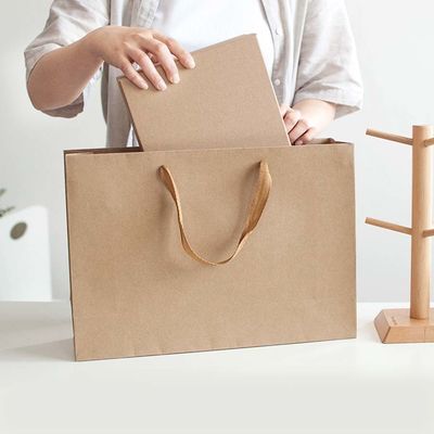 Kantong belanja kertas kraft coklat cetak offset tas kertas pakaian logo disesuaikan