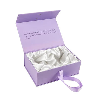 Custom High End Black Magnetic Box Pakaian Karton Paket Hadiah Box Rambut Manusia Paket Box Dengan Sutra Satin