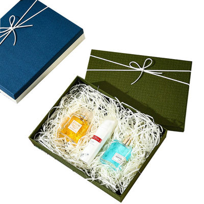 Custom Luxury Cardboard Cover And Base Cosmetic Packaging Box Set Kado Pribadi dengan Ribbon