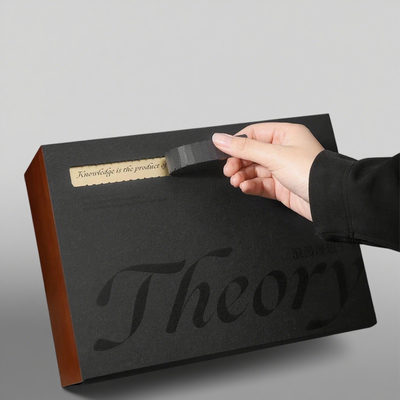 Eco-Friendly Custom Zipper Mailer Box Kardus bergelombang dengan Black Matte Lamination UV Varnishing