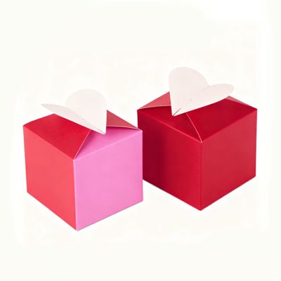 Lepaskan Pesona Cinta Kotak Kartu Berbentuk Hati Eksklusif Kami Laminasi Glossy Matt Liner Spons Setiap Momen Spesial Pegangan Lilin