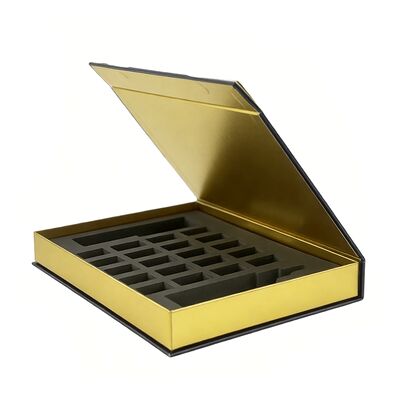 Luxury Premium Magnetic Closure Flip Top Rigid Cardboard Package Box Matte Paper Gift Box untuk kosmetik